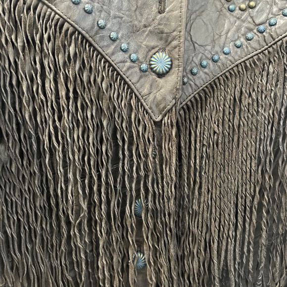 Leather fringe jacket - Picture 2 of 10